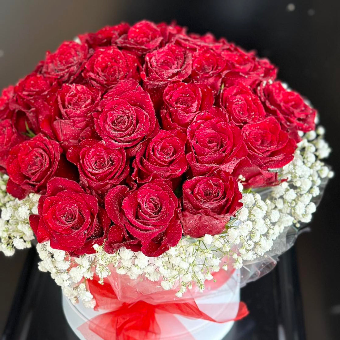 30 Red Roses in Hat Box